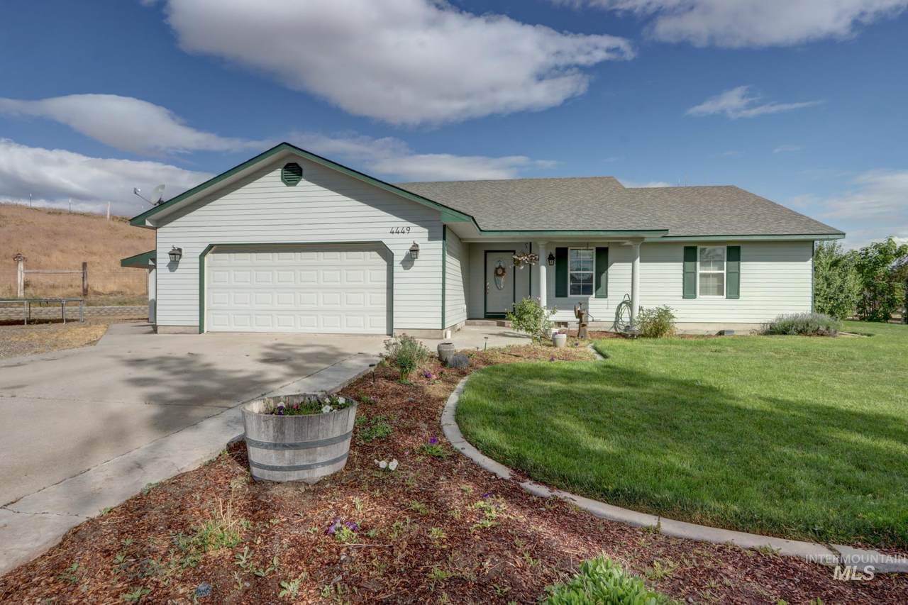 4449 Riata Cir - Photo 1