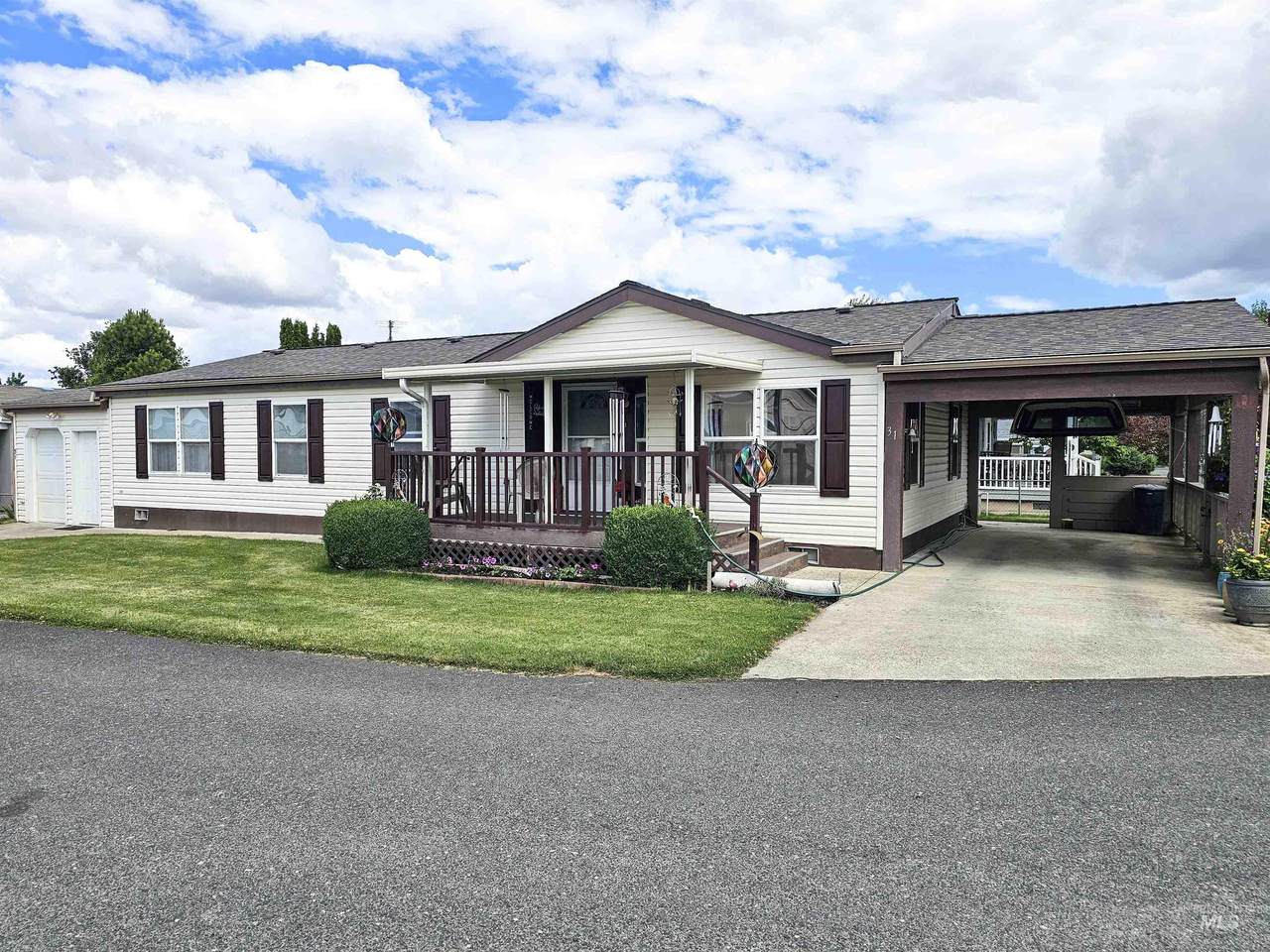 2034 Powers Avenue - Photo 1