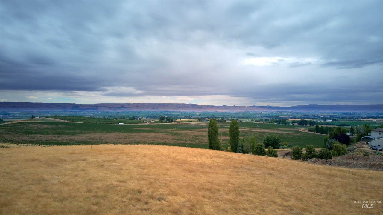 https://bt-photos.global.ssl.fastly.net/imls/1280_boomver_2_98991926-2.jpg