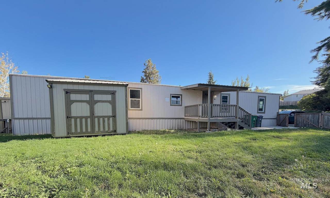 1751 Polk - Photo 1