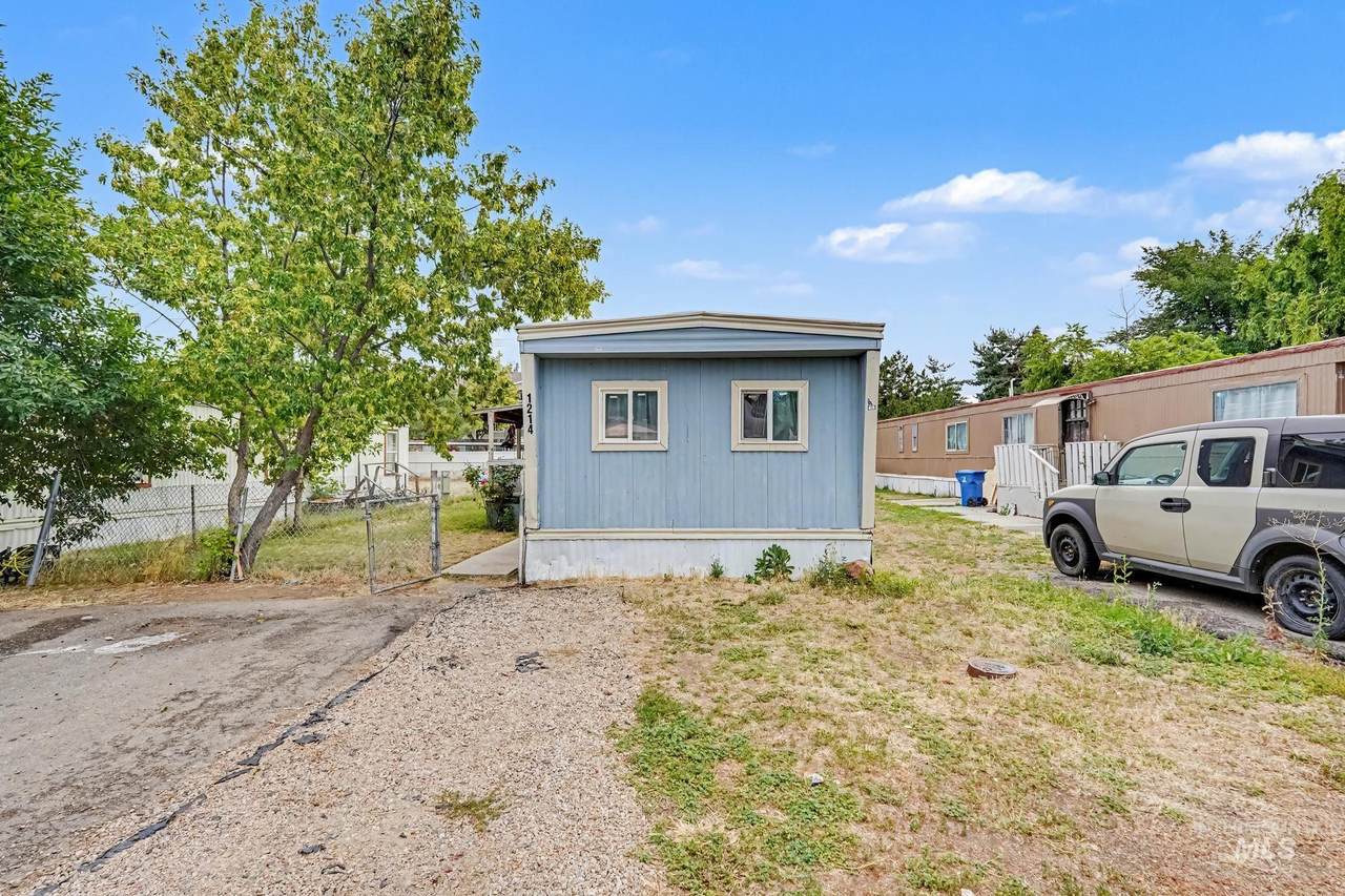 1214 Sable Ln - Photo 1