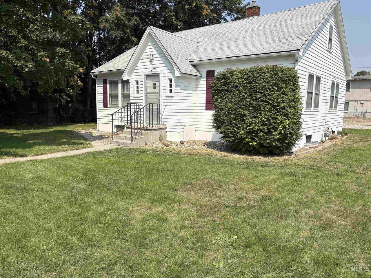 2009 Linden Street - Photo 1