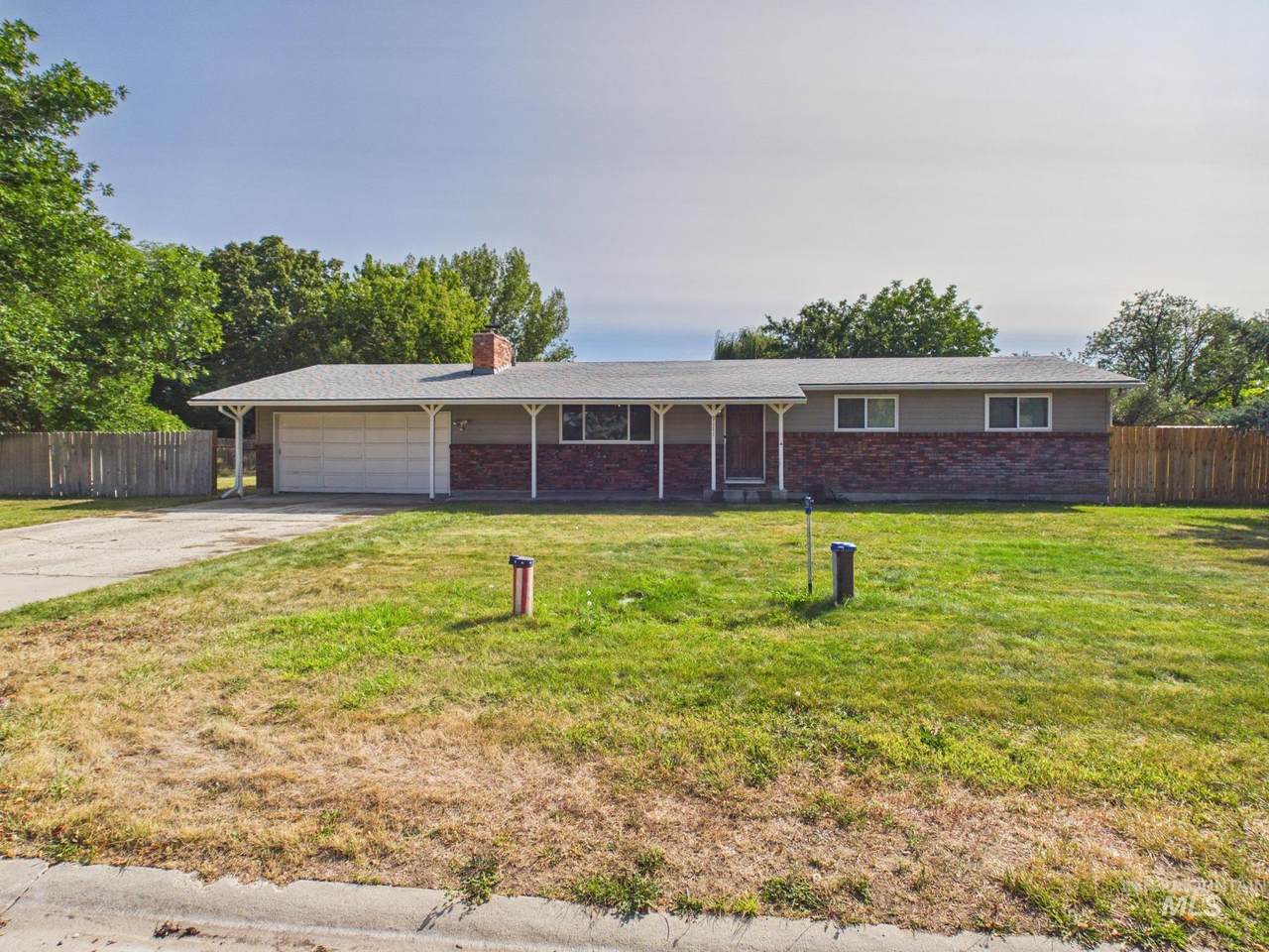 9111 Teakwood Dr - Photo 1