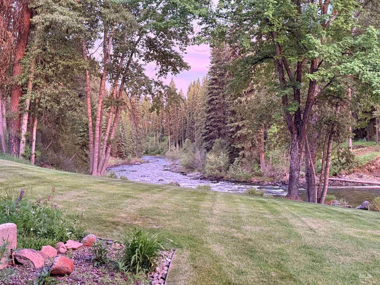 302 Mather Rd - Photo 1