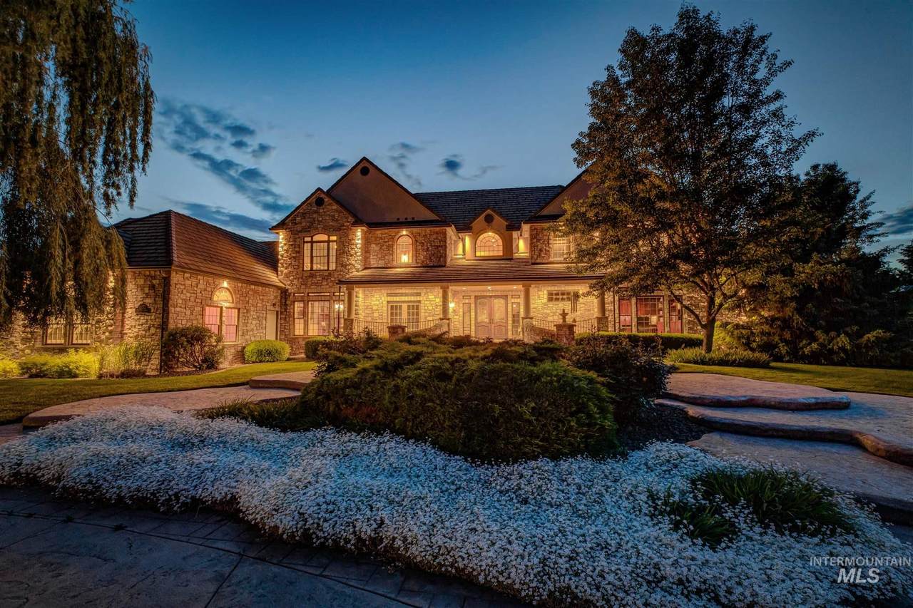 6673 Fox Run Ave - Photo 1