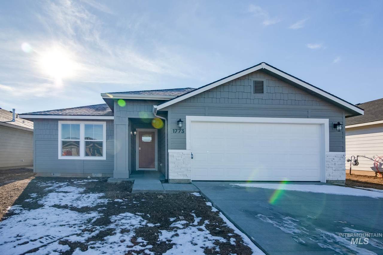 1773 Celbridge St - Photo 1