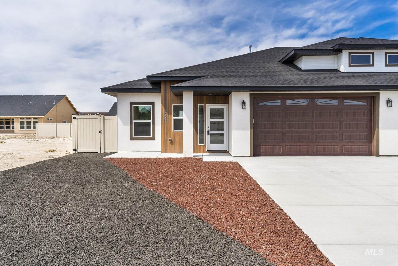 780 Shadowleaf Avenue - Photo 1