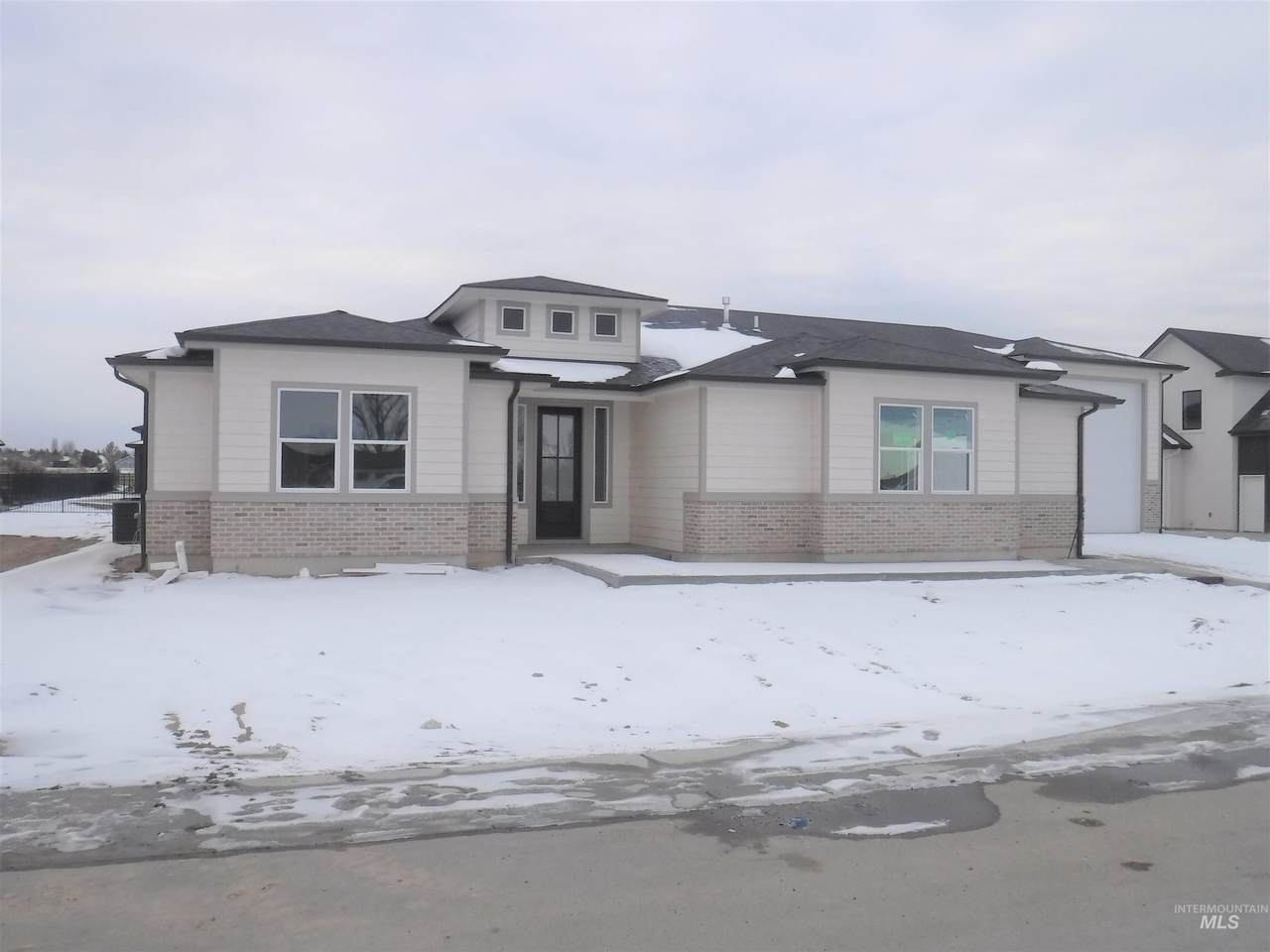 1586 Clear Creek Loop - Photo 1