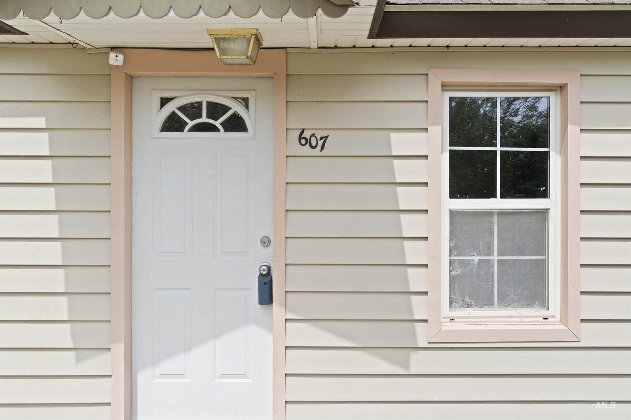 607 4th St. - Photo 1
