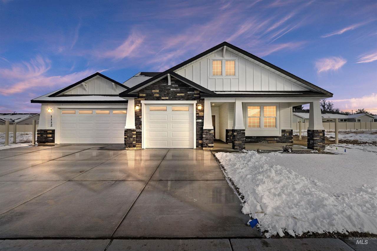 1112 Woodland Meadows Way - Photo 1