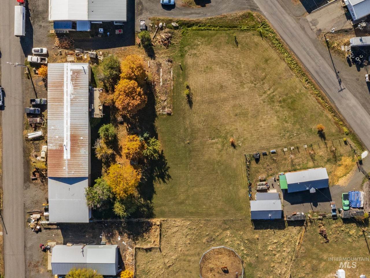 702 D Street - Photo 1