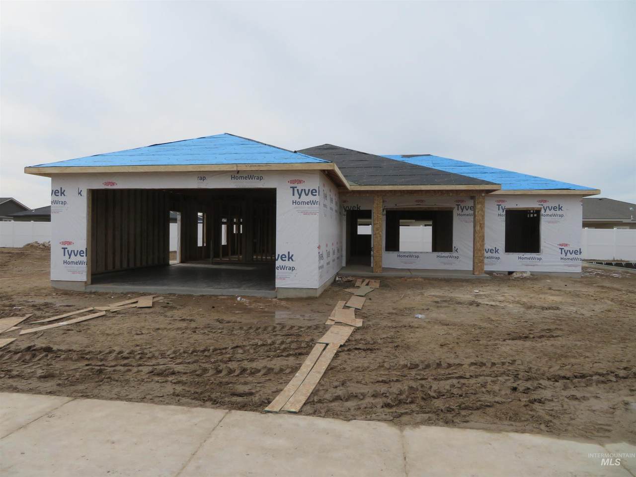 1376 Haizlee Way - Photo 1