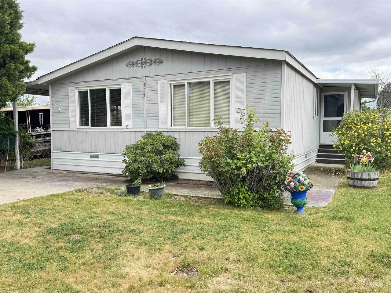 2015 6th Avenue - Photo 1