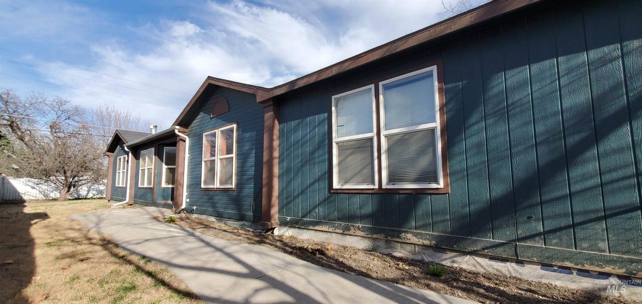 119 Ithaca St - Photo 1