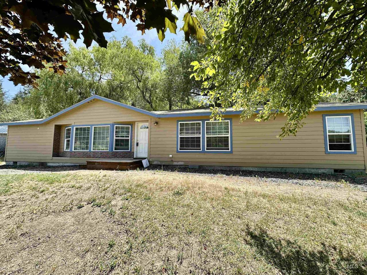 1111 Wallen Road - Photo 1