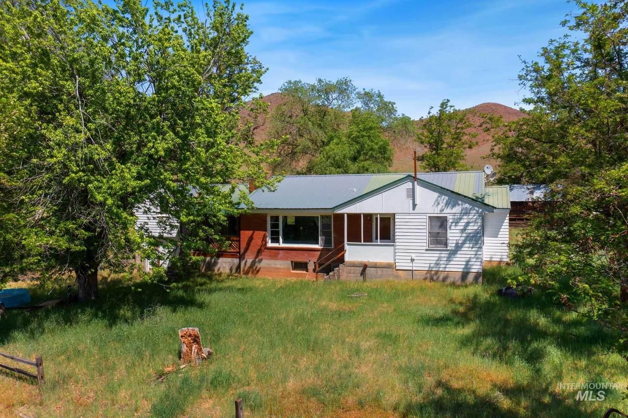 5208 Highway 52 - Photo 1