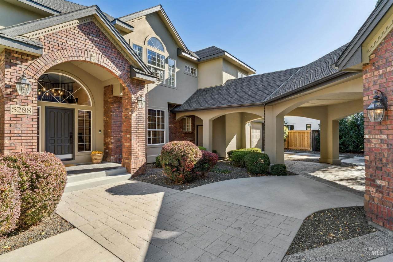 5288 Farmhouse Place - Photo 1