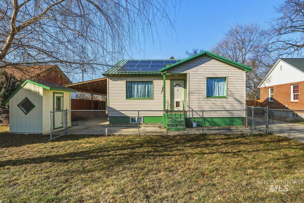 607 Powerline - Photo 1