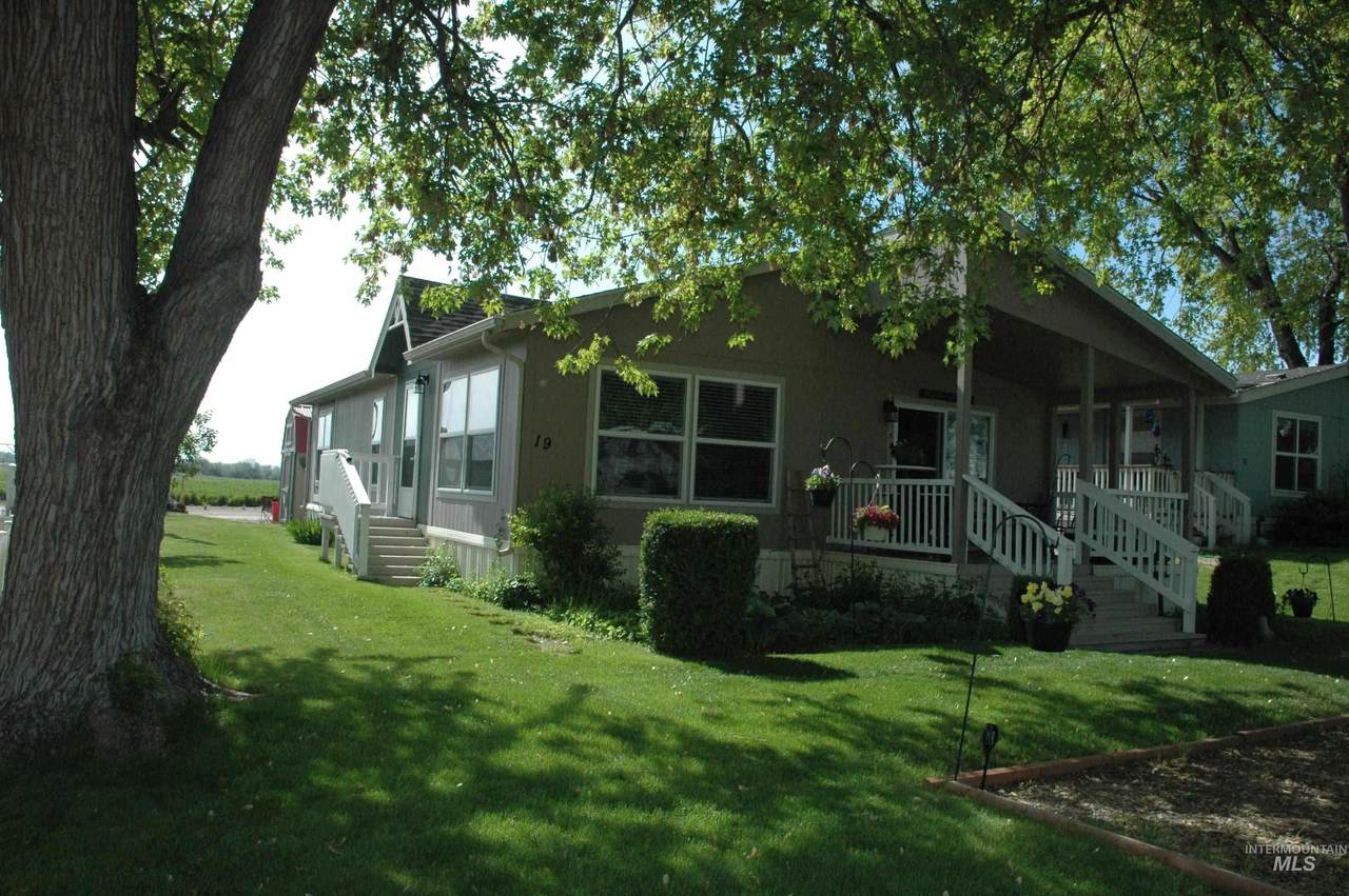 4030 River Resort Dr - Photo 1