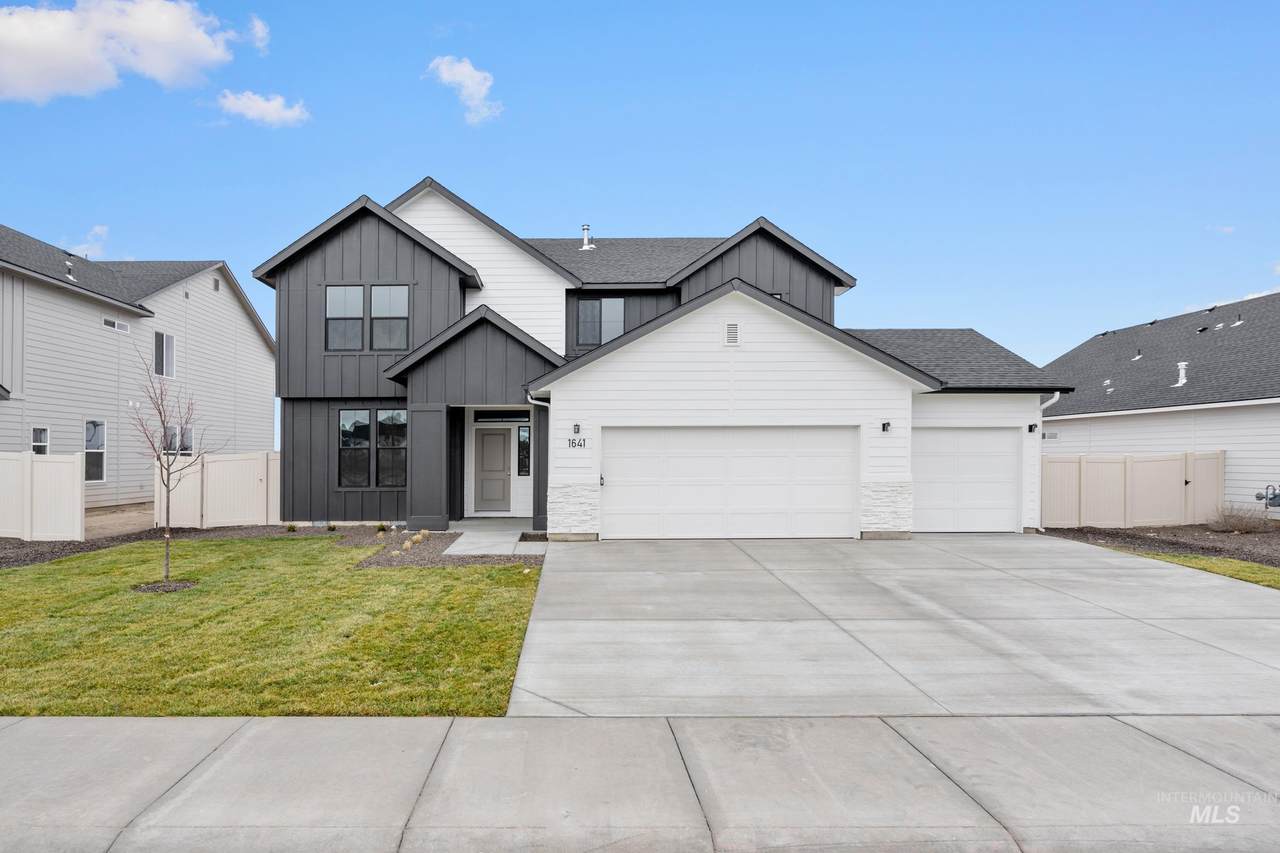 1641 Dyer St - Photo 1