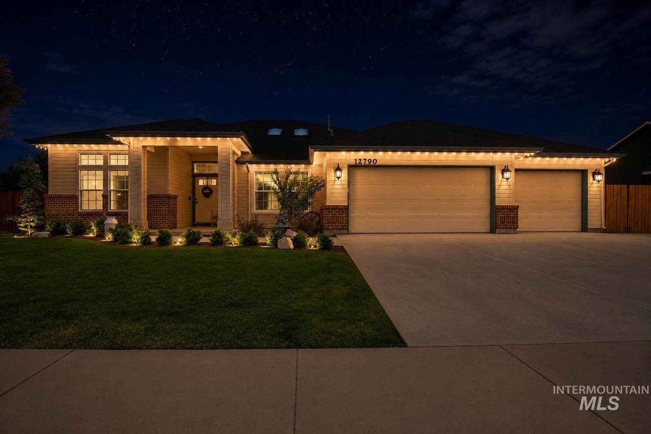 12790 Renwick - Photo 1