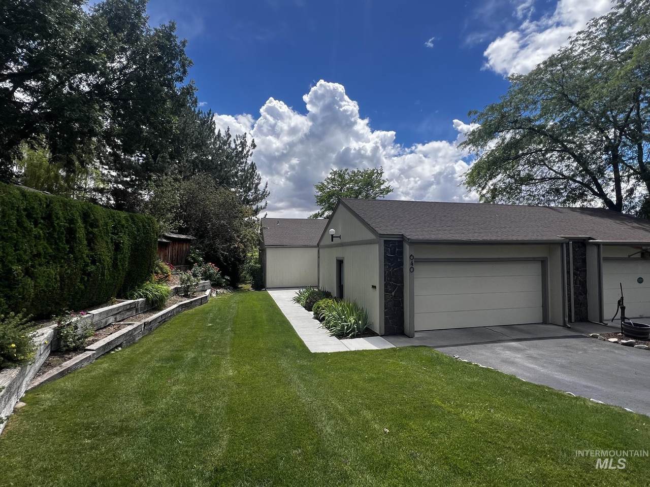 640 Morrison Street - Photo 1
