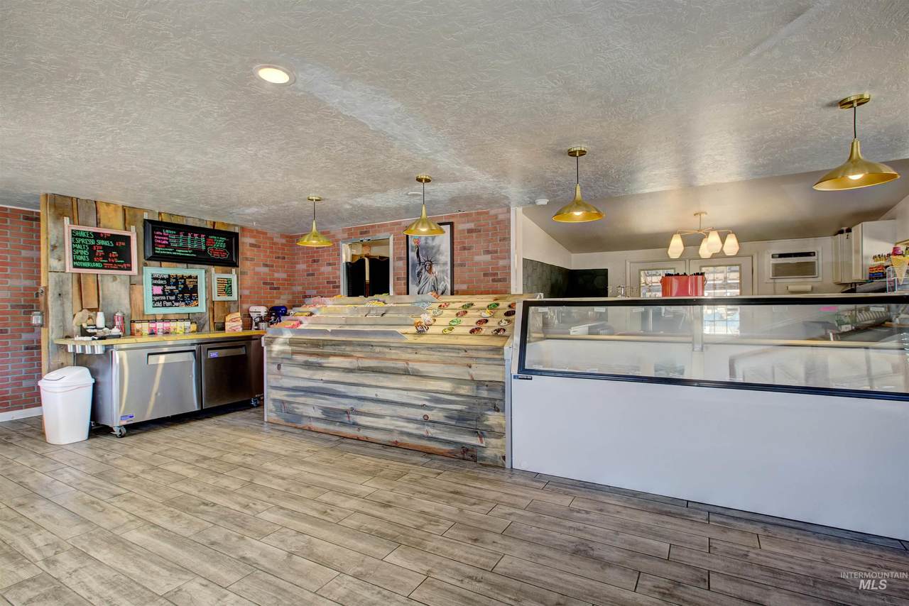 101 Montgomery Street - Photo 1