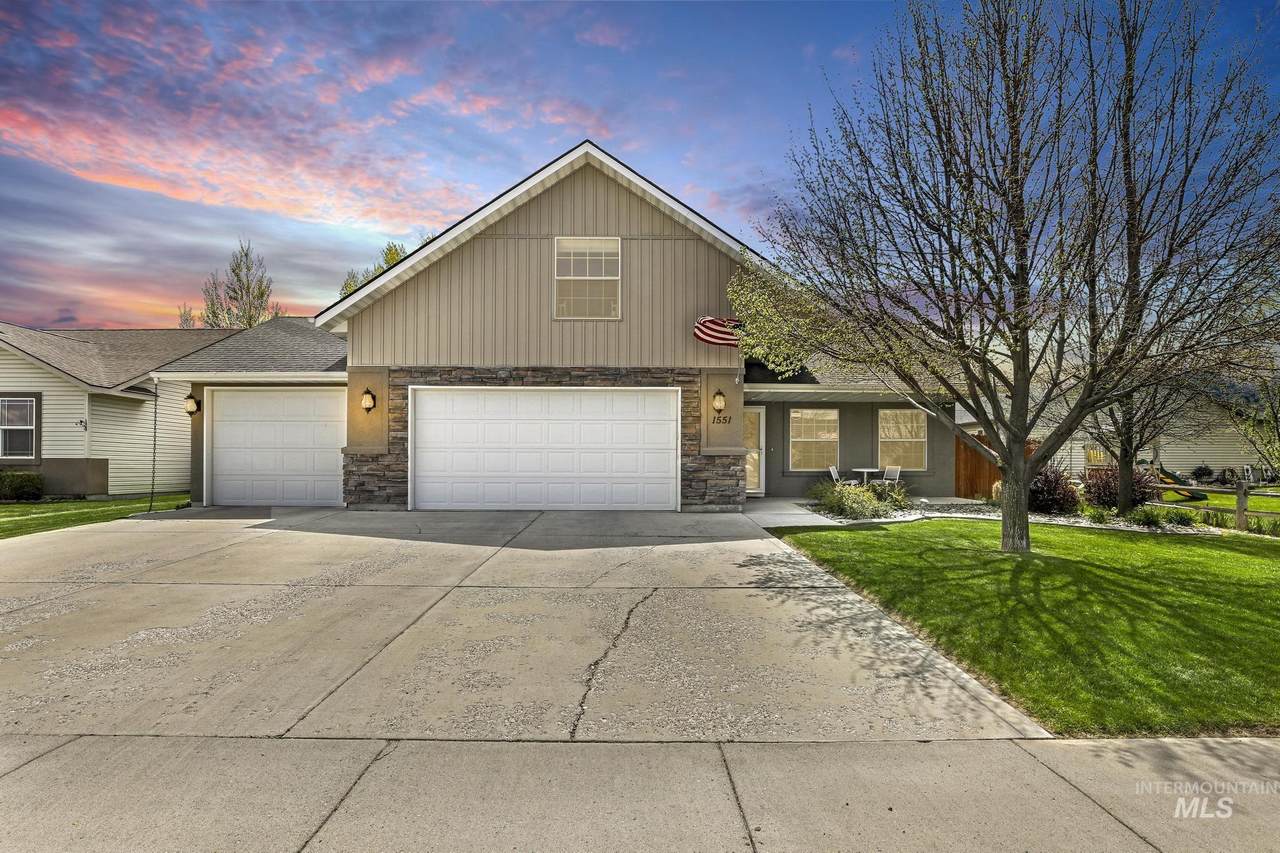 1551 Cayuse Creek Dr - Photo 1
