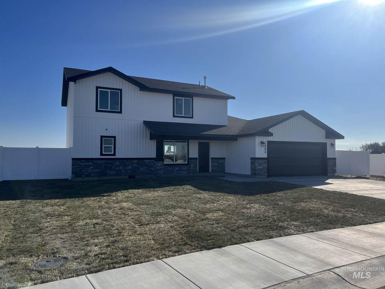 1402 Kennedy Street - Photo 1