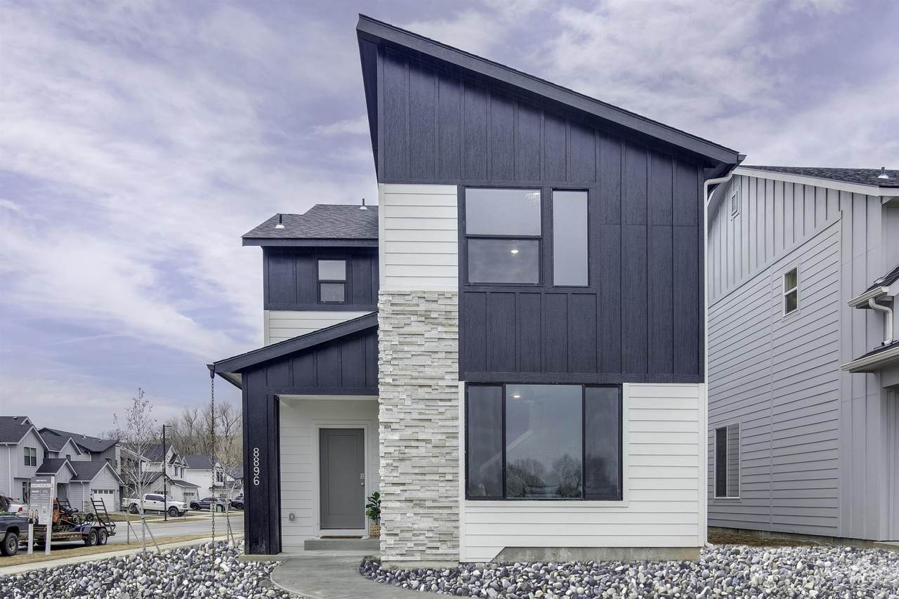 8896 Hill Road Pkwy - Photo 1