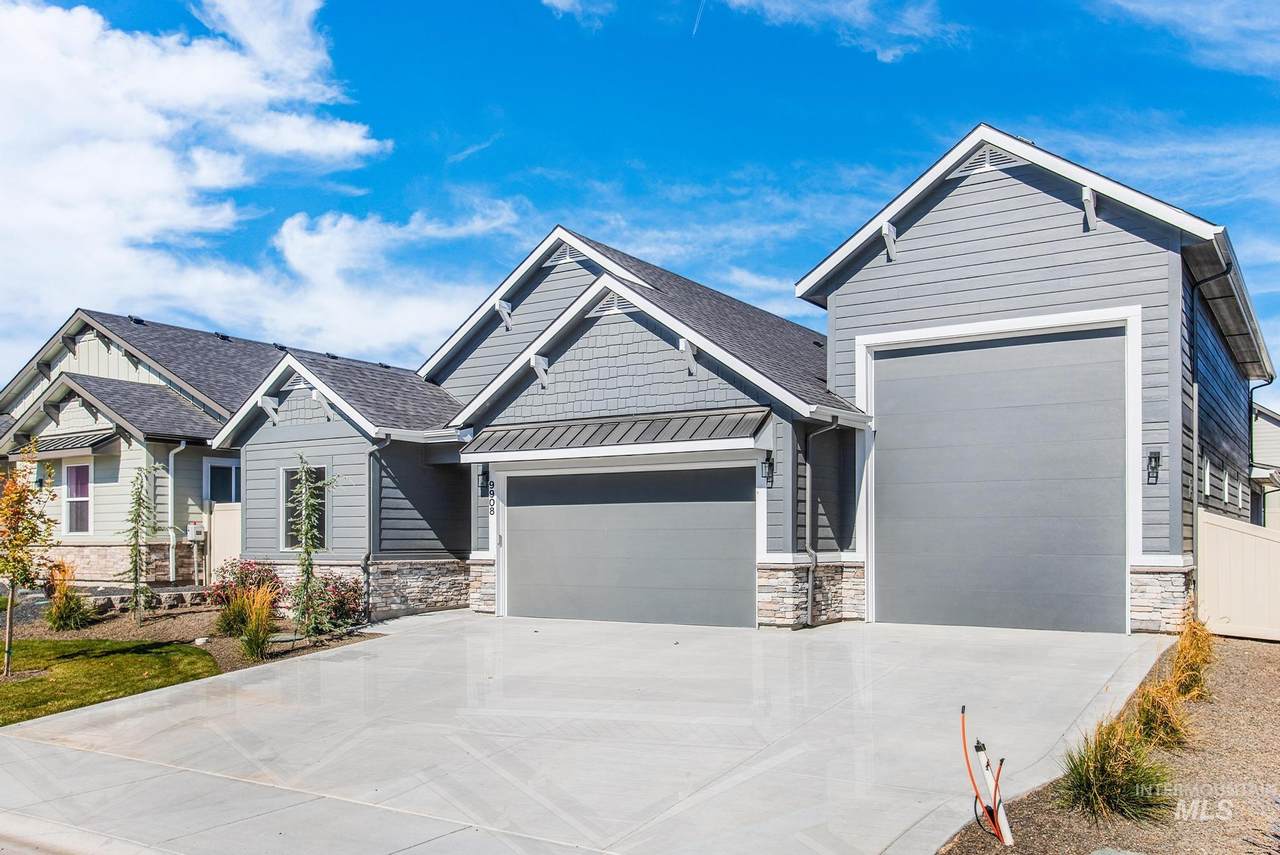 9908 Sunchaser Street - Photo 1