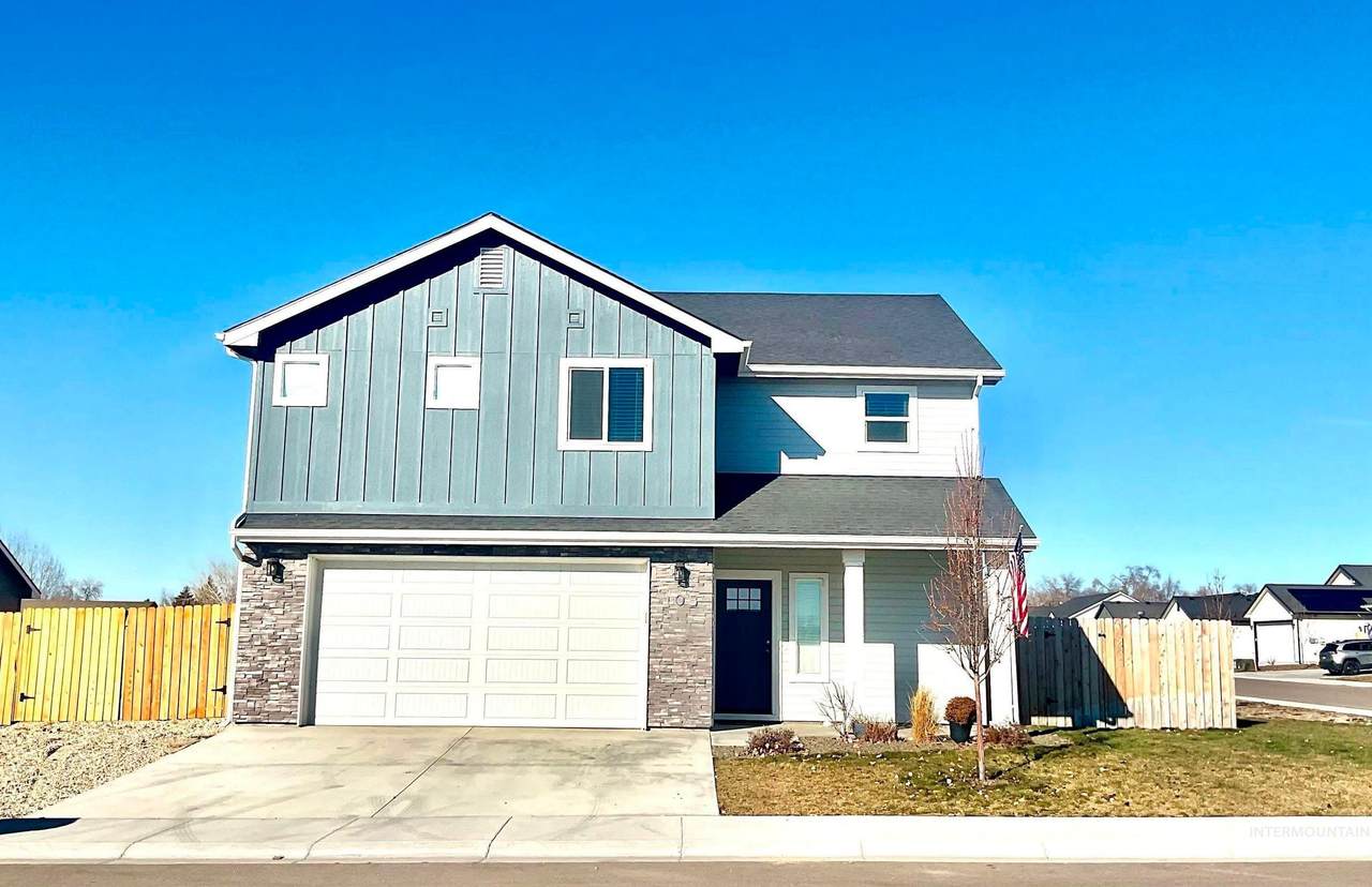 105 Mathew Court - Photo 1