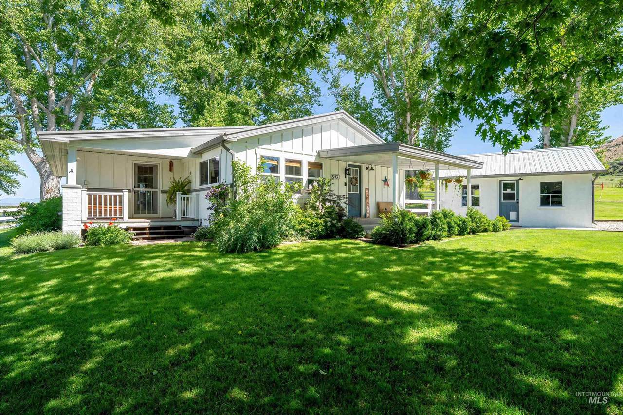 9721 Bill Burns Rd - Photo 1