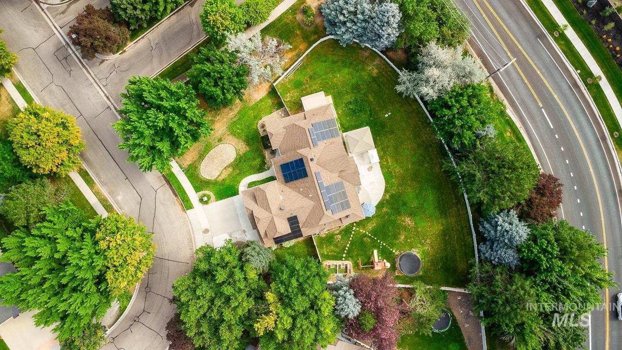 296 Clearpoint Way - Photo 1