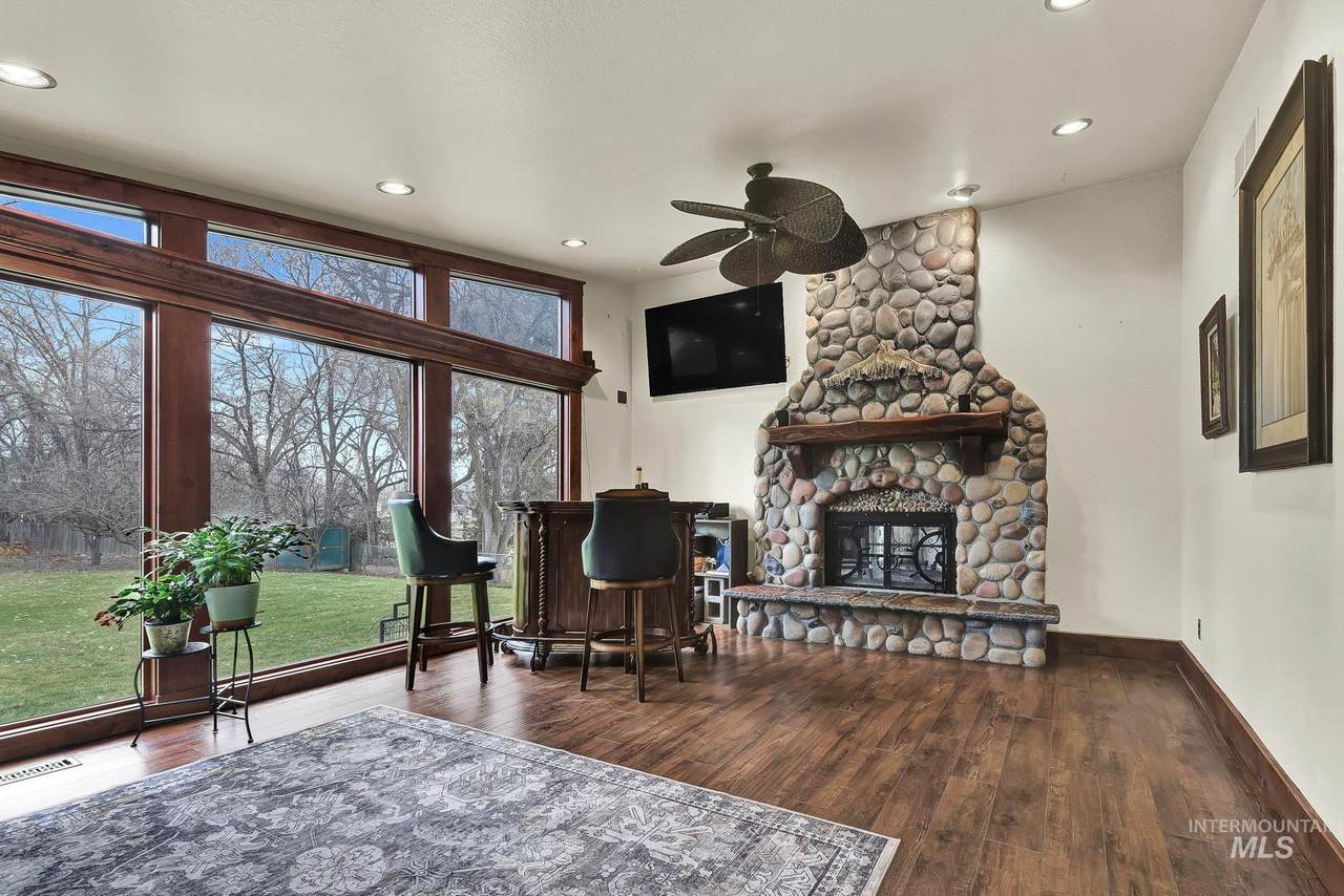 457 Beacon Light Rd - Photo 1