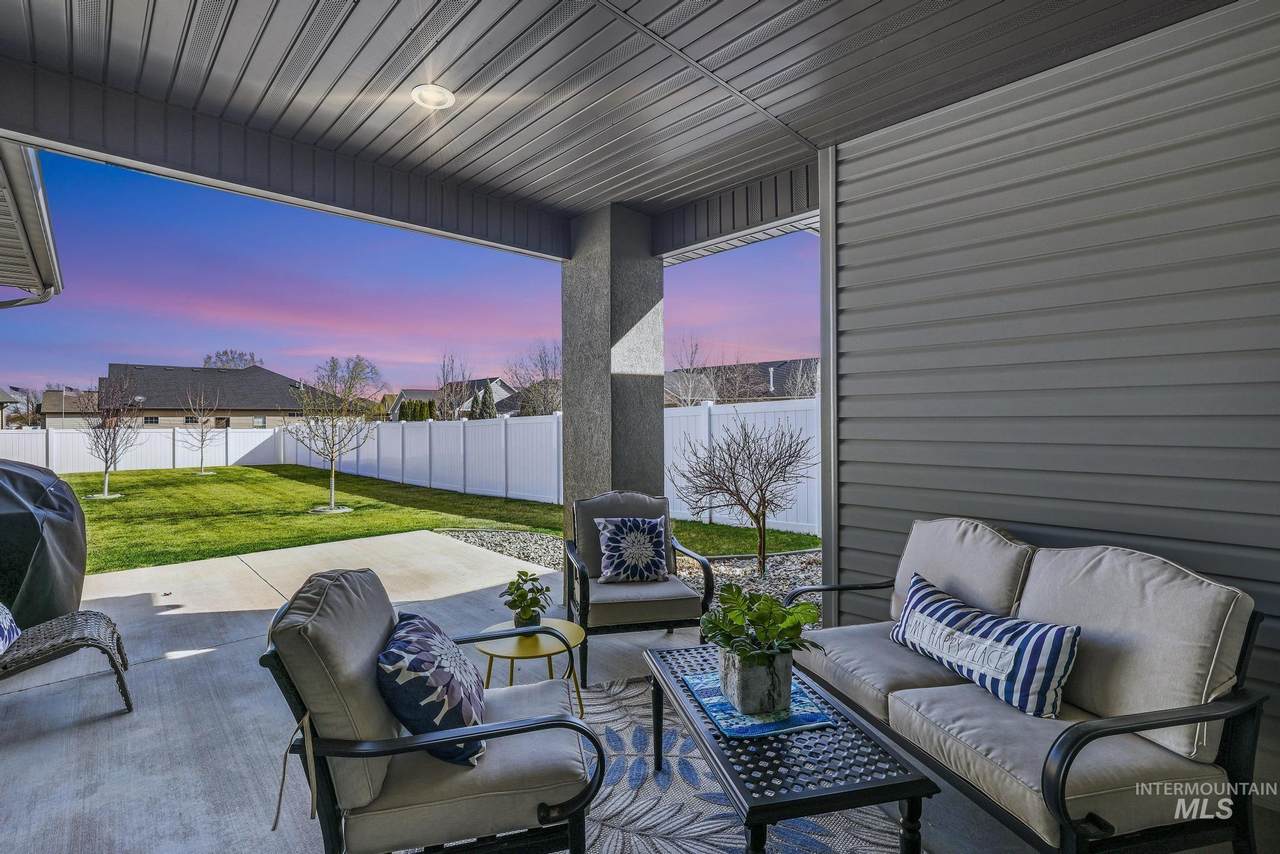 392 Arrowhead Path - Photo 1