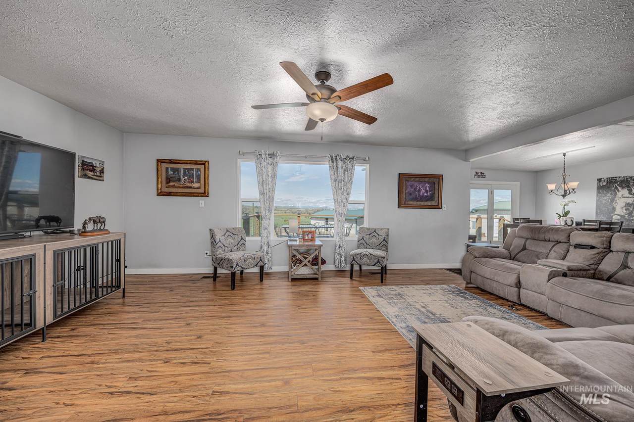644 Ontario Heights Rd - Photo 1