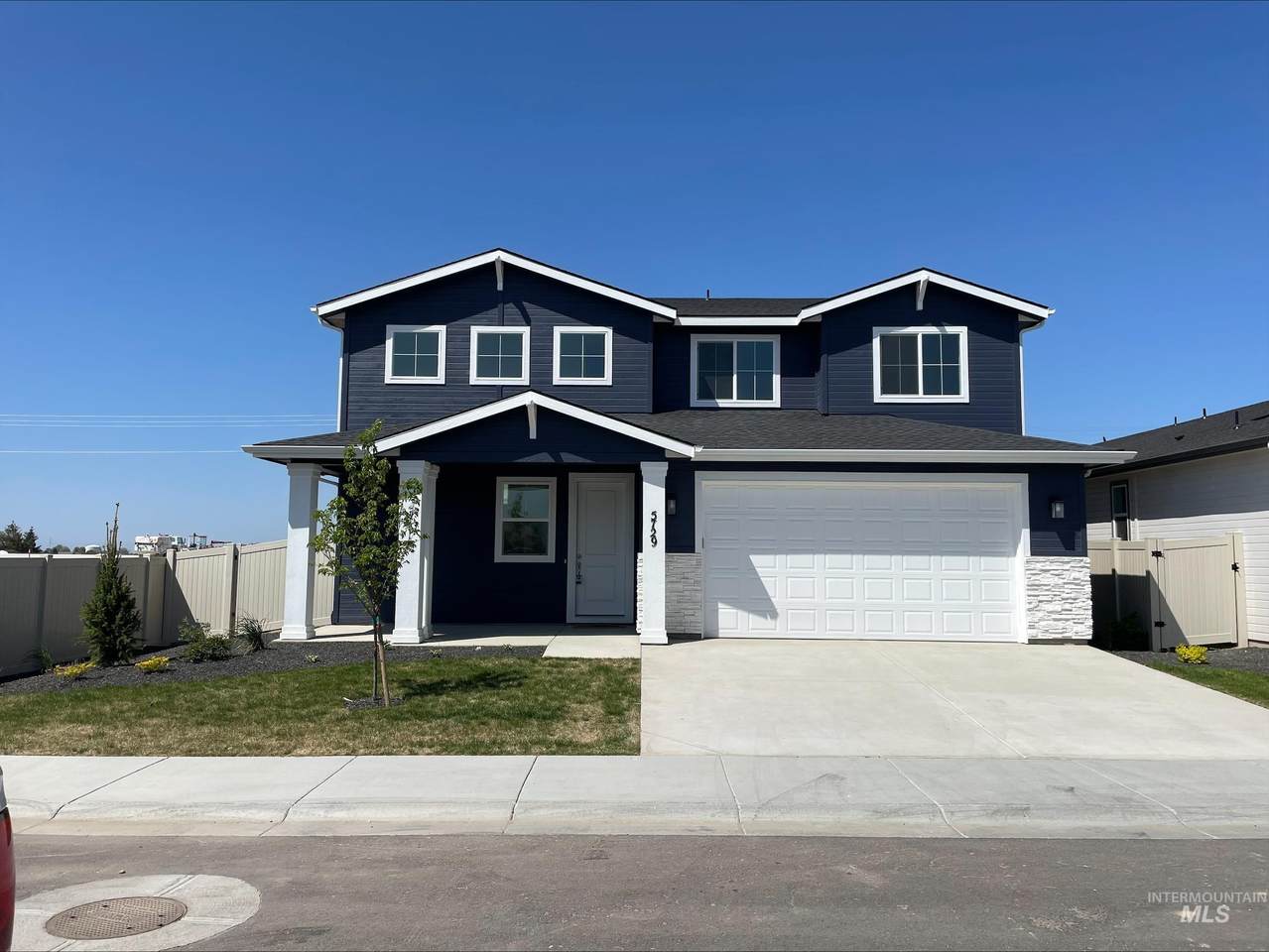 5729 Patimos Ave - Photo 1