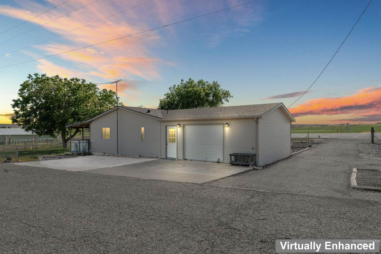 146 Hammett Hill Rd - Photo 1