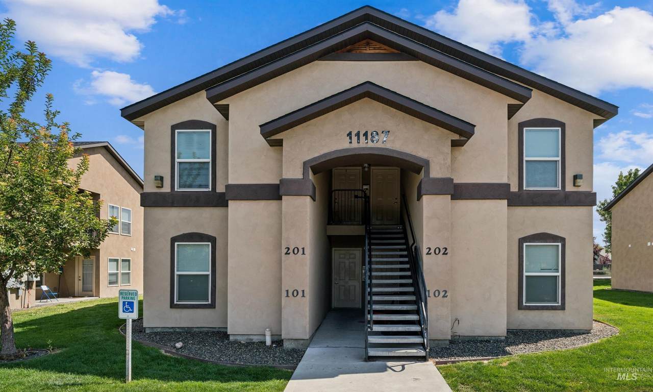 11187 Brassy Cove Loop - Photo 1