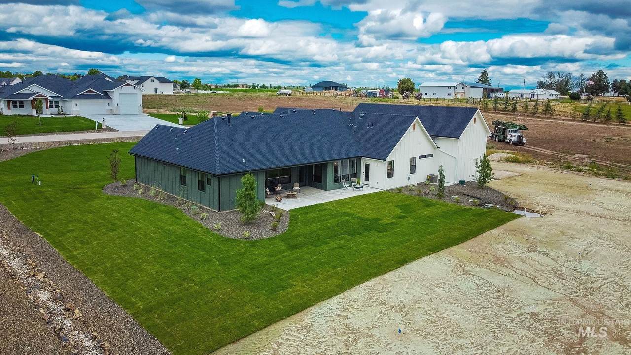 25388 Bur Oak Pl - Photo 1