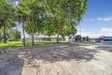 214 800 E - Photo 2