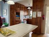 311 14 Ave S - Photo 6