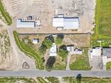 3278 3700 N - Photo 8