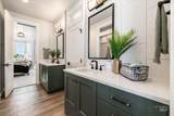 2535 Penrose Pl - Photo 36