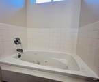 1633 Hunter Lane - Photo 20