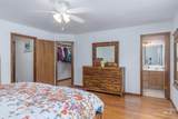 9585 Black Cat Rd - Photo 19