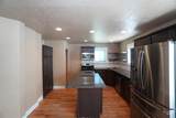 1202 Hale St - Photo 13