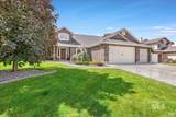 1021 Ballard Ln - Photo 2