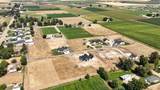 410 Skyview Ln - Photo 2